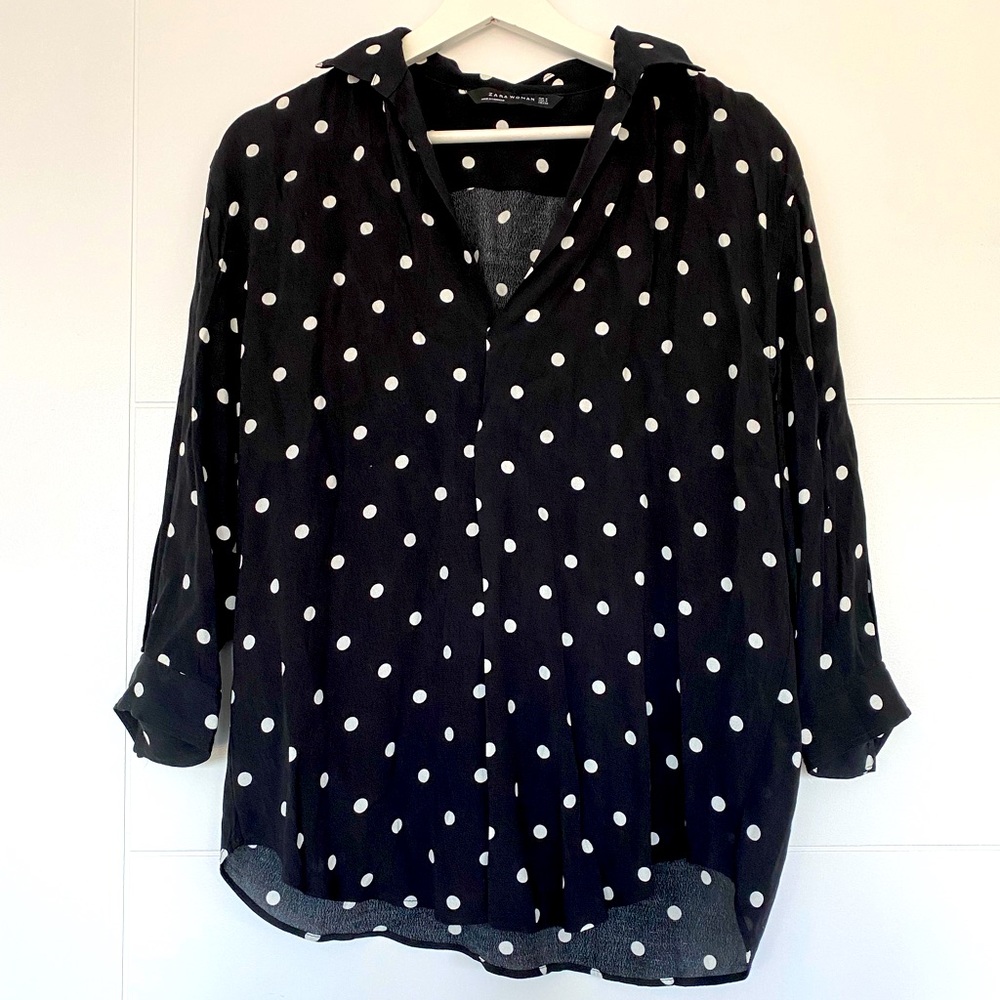 Zara Woman Black with White Polka Dots button up hi-lo blouse